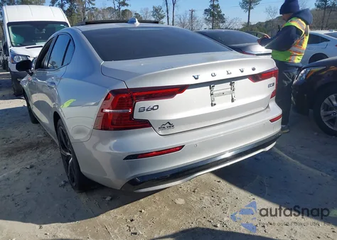 2024 Volvo S60 B5 Core Dark Theme из США, поврежденный, VIN 7JRL12TK7RG294733